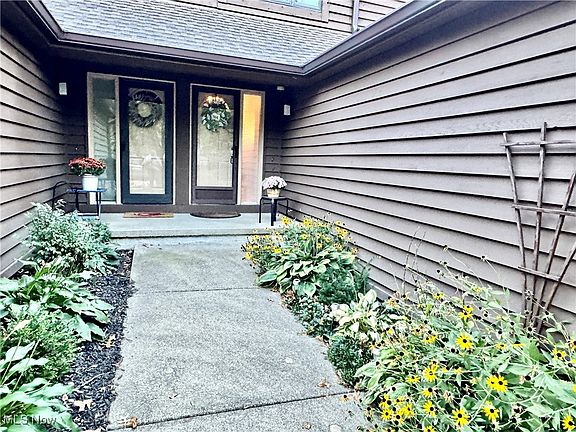 2nd image of 914 Arboretum Cir