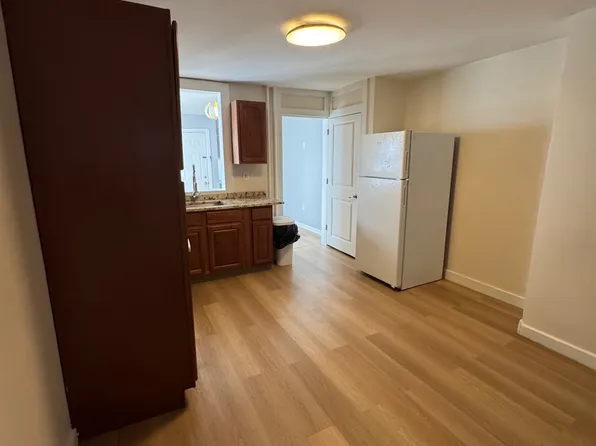 2714 Pratt St, Philadelphia, PA 19137