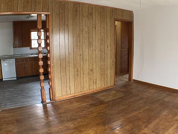 Kitchen and Hallway entrance