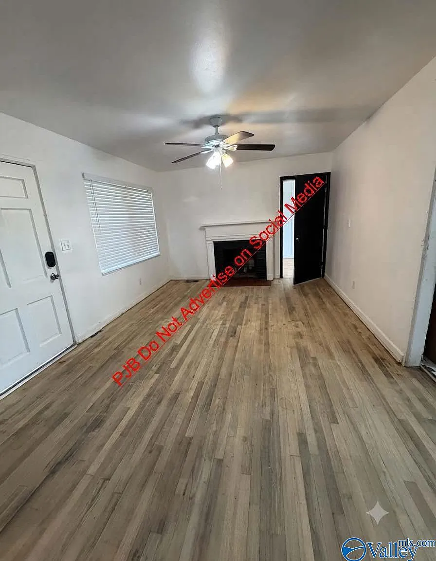 2 bed, 1.0 bath, 900 sqft, $975 — Photo 2
