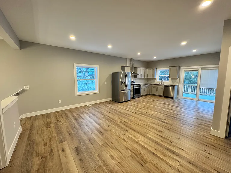 7860 Kalamazoo Ave SE — Photo 34