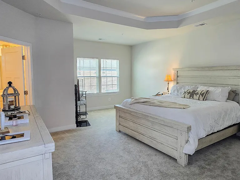 5426 Greenpoint Ln — Photo 32