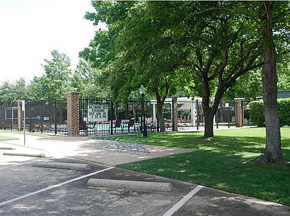 4th image of 3709 Campstone Dr