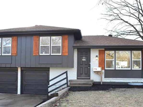 5802 E 95th Ter, Kansas City, MO 64134