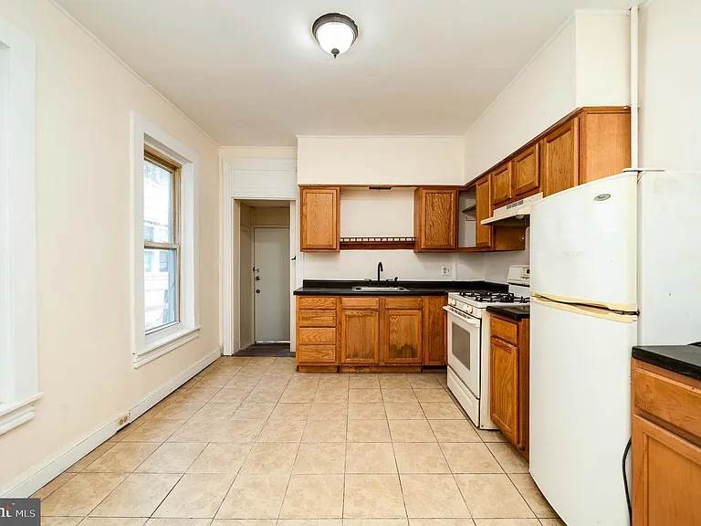 725 Madison Ave #2 — Photo 9