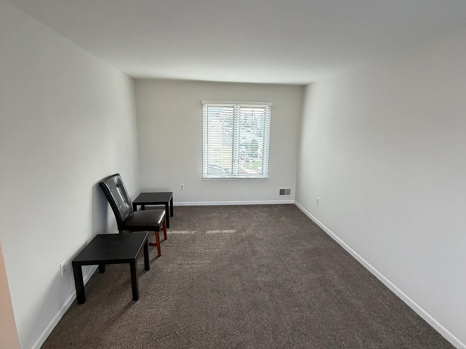 2 bed, $2,000 — Photo 4