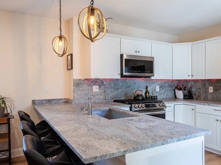5 Everett Ct #2B — Photo 9