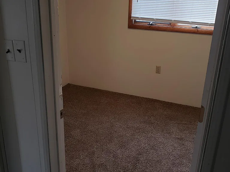 619 Mary St — Photo 9