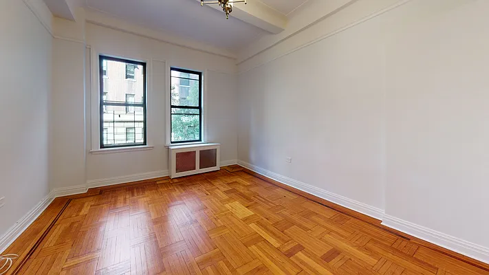 Rented by Bond New York | media 34