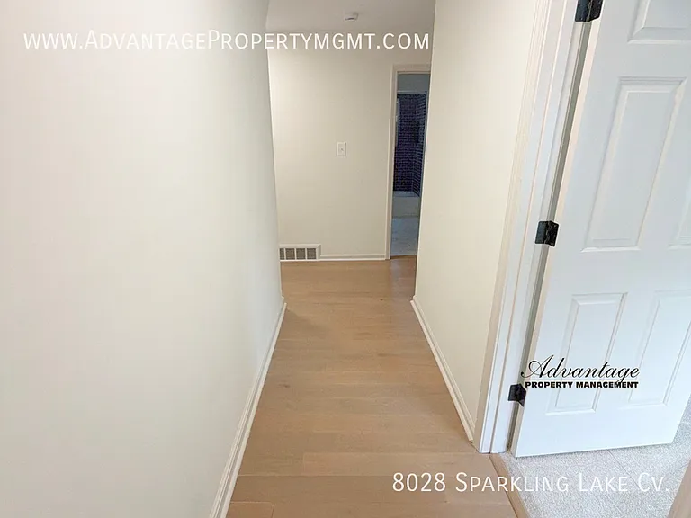 8028 Sparkling Lake Cv — Photo 32
