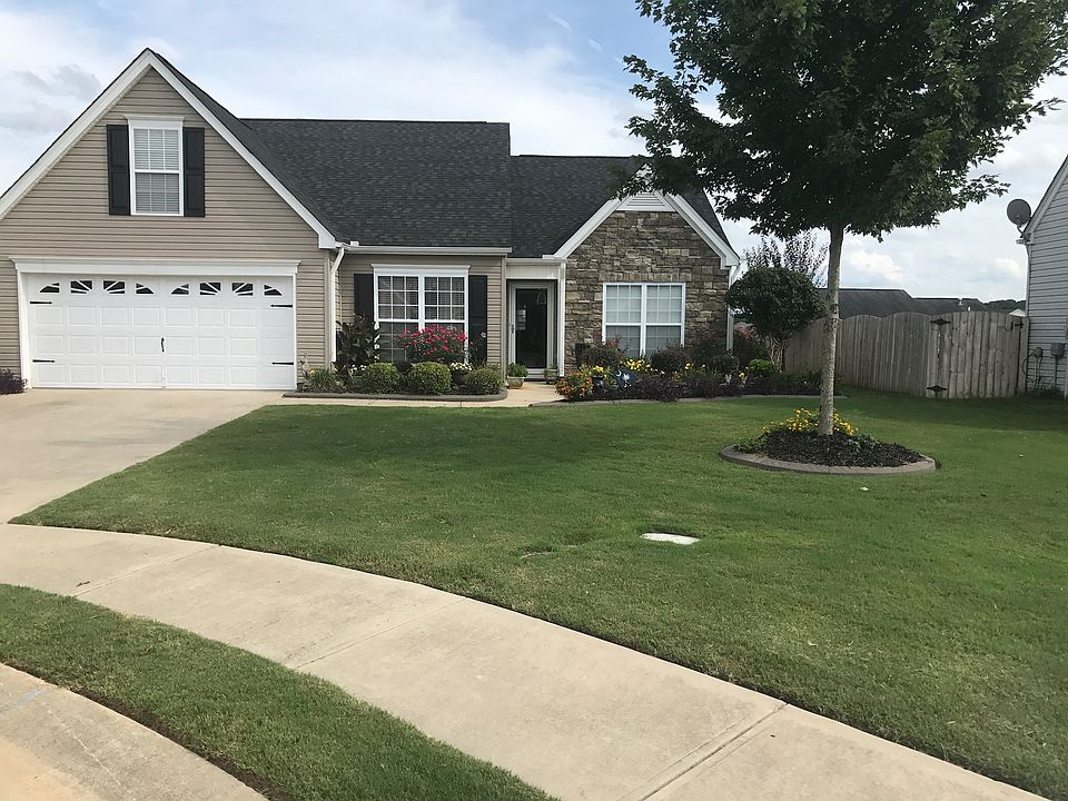 1st image of 716 E Camelton Dr