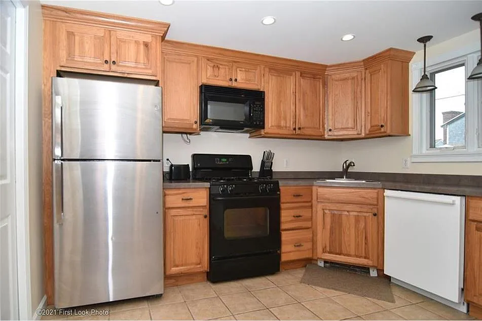 42 Island Ave — Photo 3