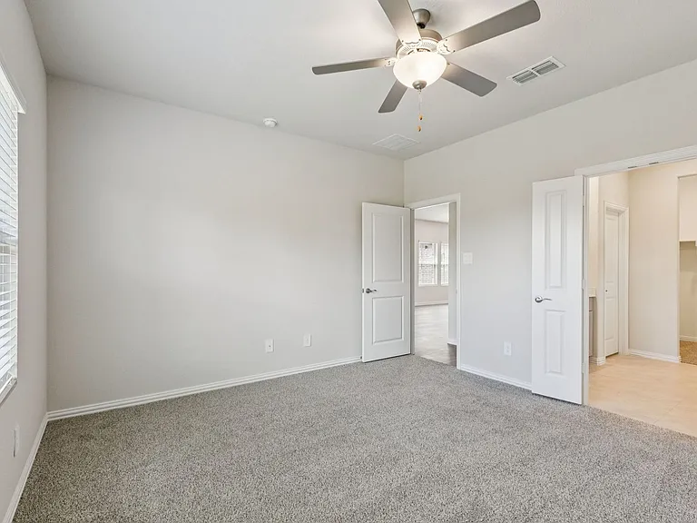 606 Travine Dr — Photo 11
