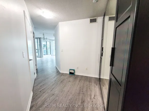 12 Yonge St, Toronto, ON
