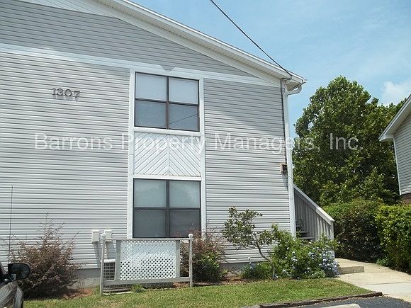 1st image of 1307 Redwood Ln #208