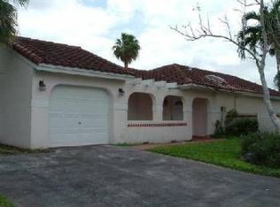 1322 Garden Rd, Weston, FL 33326