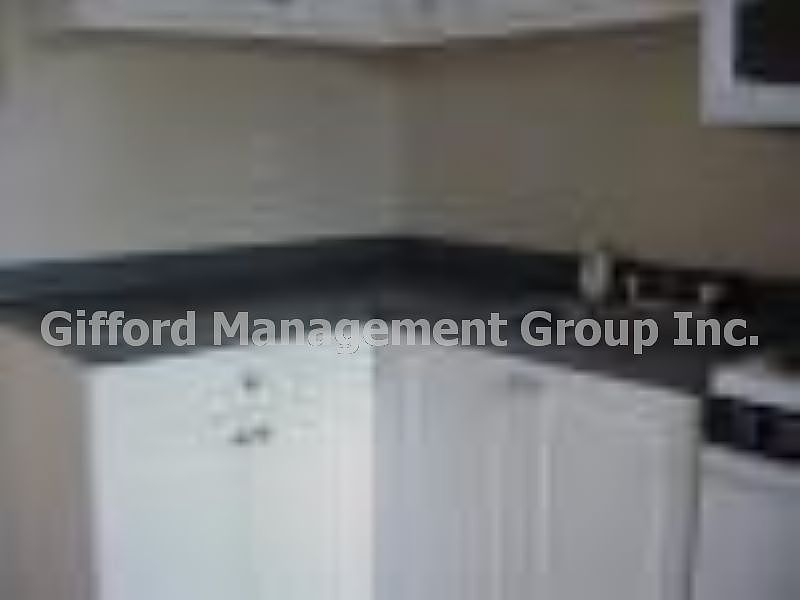 KITCHEN COUNTER