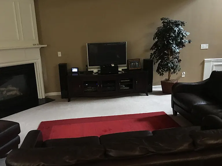 Royal Regency Cir NW — Photo 1