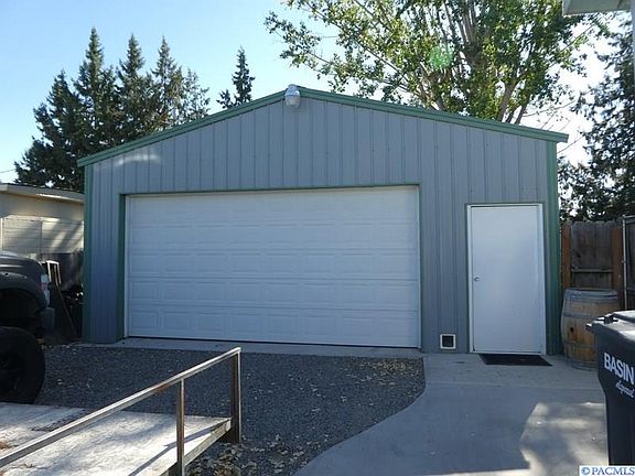 2nd image of 845 Grosscup Blvd