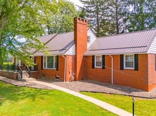 62239 Hillcrest Rd, Barnesville, OH 43713