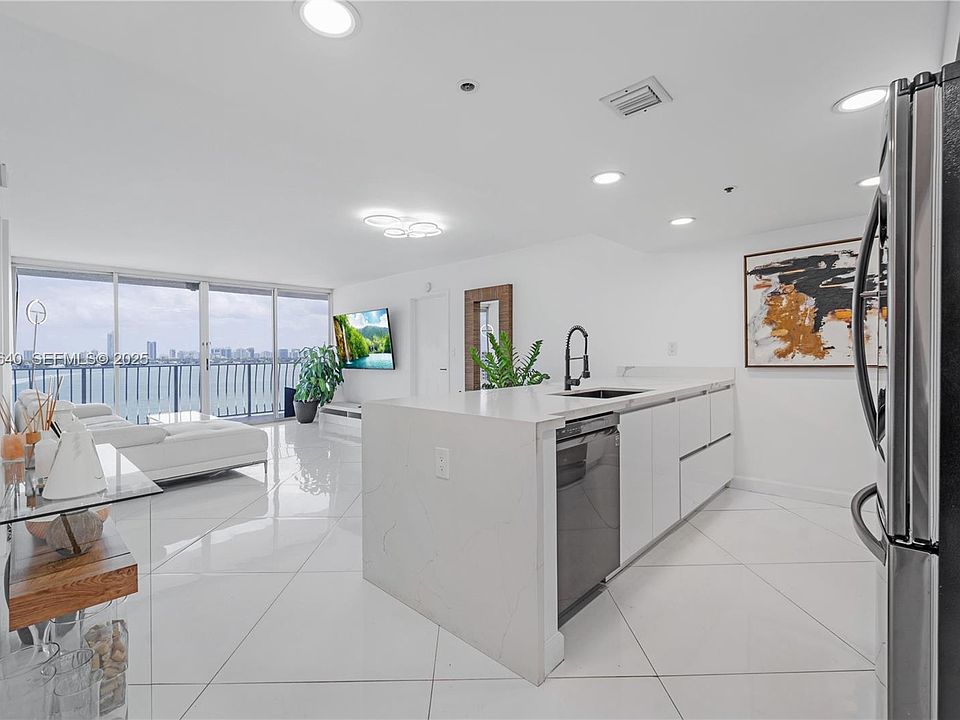 1st image of 7601 E Treasure Dr APT 819