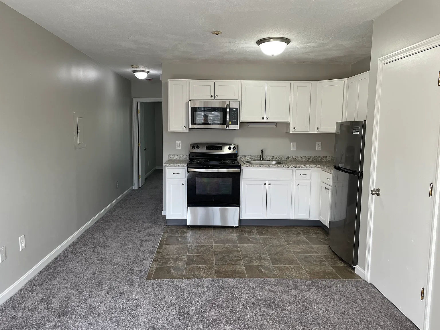 1 bed, 600 sqft, $1,395 — Photo 2
