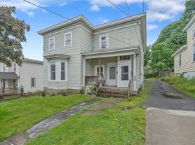 103 E 7th St, Oswego, NY