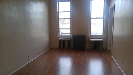 Rented by Urban Realty NYC