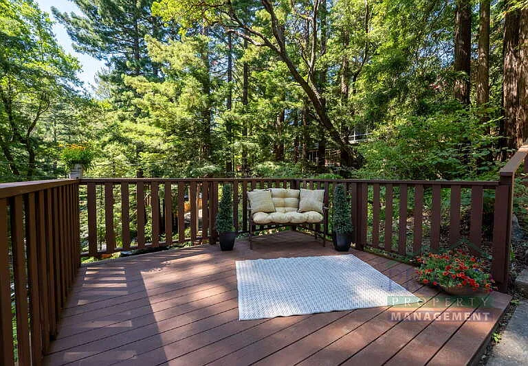 432 Eldridge Ave — Photo 2