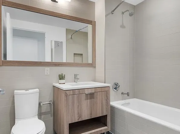42-10 27th St, Long Island City, NY