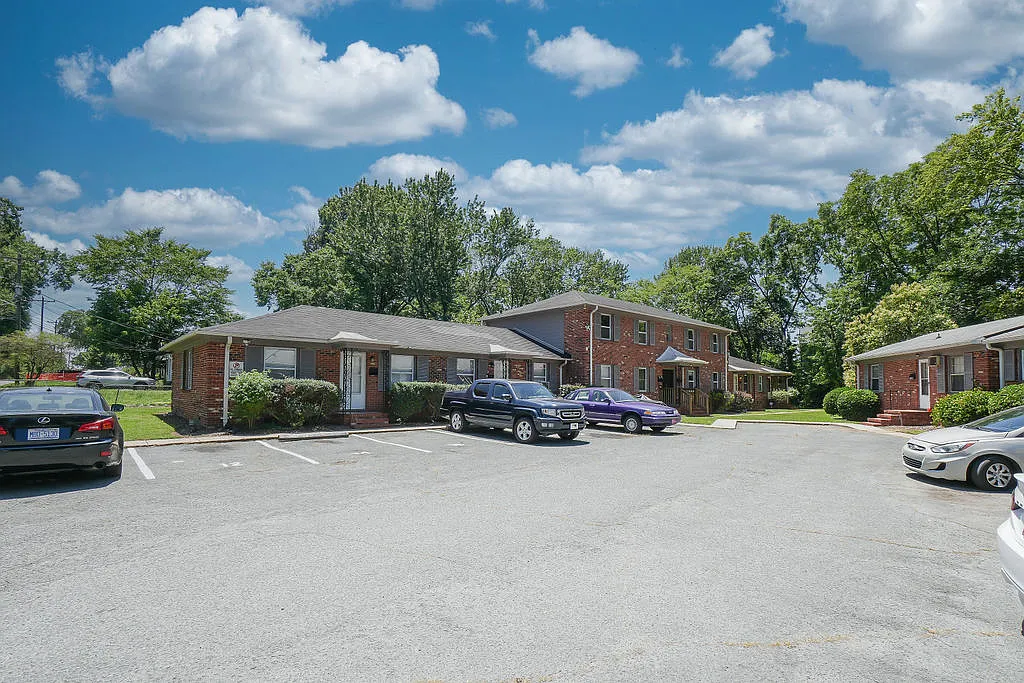 1 bed, 660 sqft, $1,150 — Photo 3