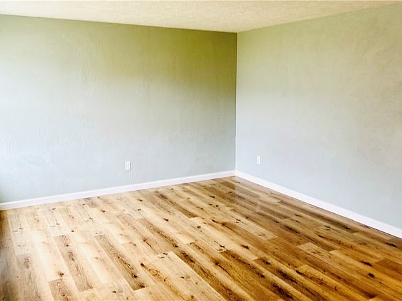 2nd image of 1110 Highland Ave