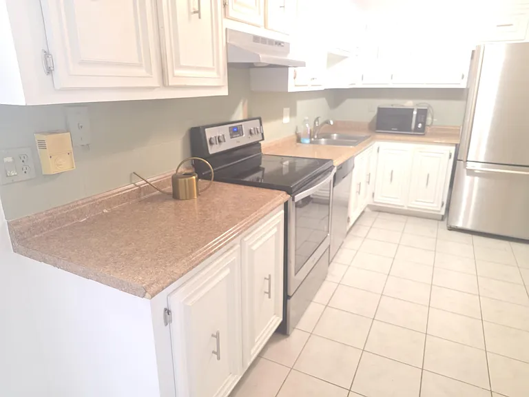 959 SE 2nd Ave #226 — Photo 14