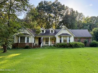 319 W Sweetwater Rd, Byhalia, MS 38611