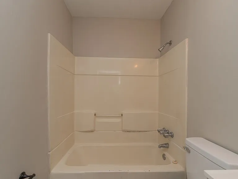 102 Curry St — Photo 23