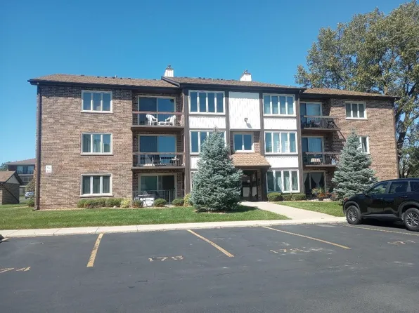 5024 Circle Ct APT 1011, Crestwood, IL 60418