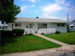 30 Magna Dr, Coplay, PA 18037