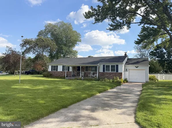 1101 Furman Dr, Egg Harbor Township, NJ 08234