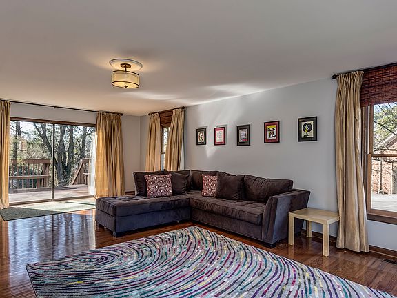 4th image of 2035 Rivergate Dr