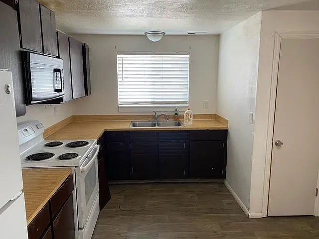262 E Center St #262 — Photo 6