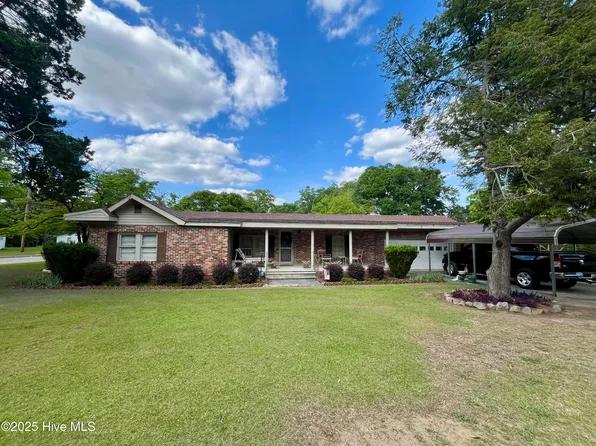 702 E Covington Street, Laurinburg, NC 28352