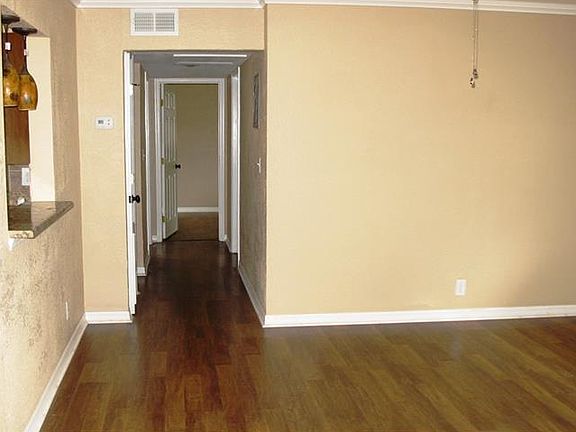 4th image of 4711 W Oklahoma Ave