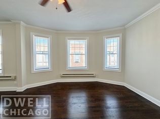 907 Green Bay Rd #3B, Winnetka, IL 60093