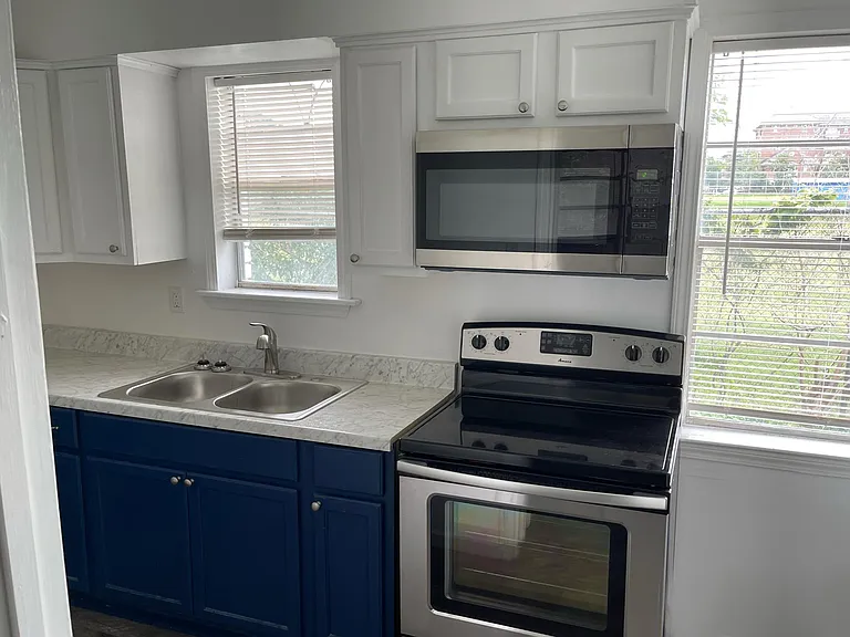 35 N Idlewild St #3 — Photo 3