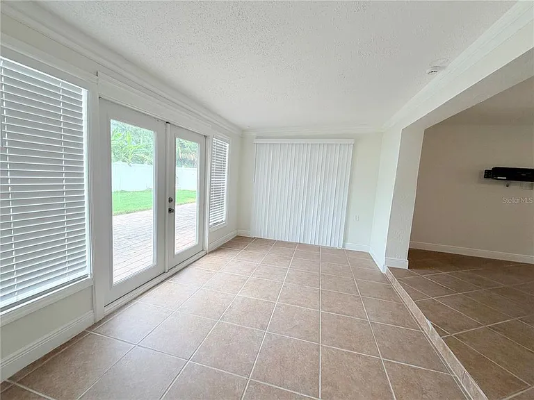 1827 Oklahoma Ave NE — Photo 9