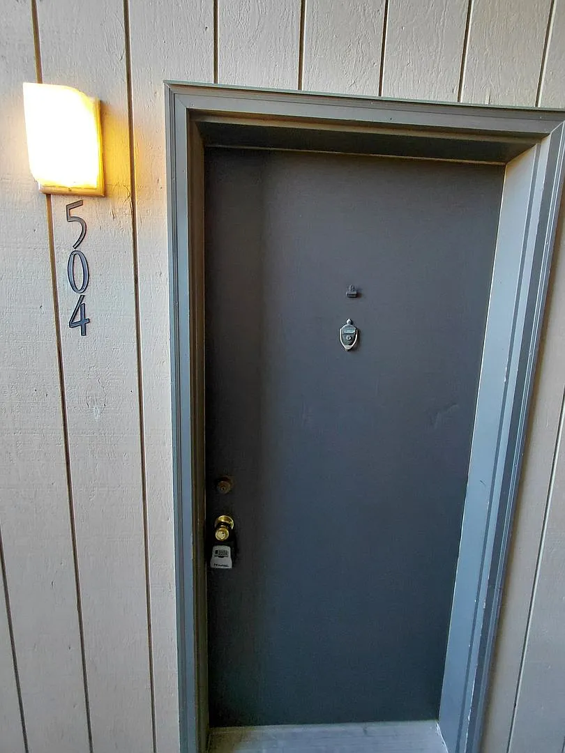 East Terrace Apts — Photo 4