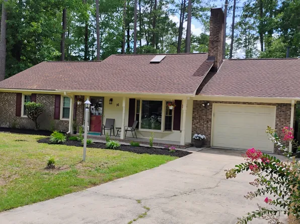 16 Bayberry Cir, Carolina Shores, NC 28467