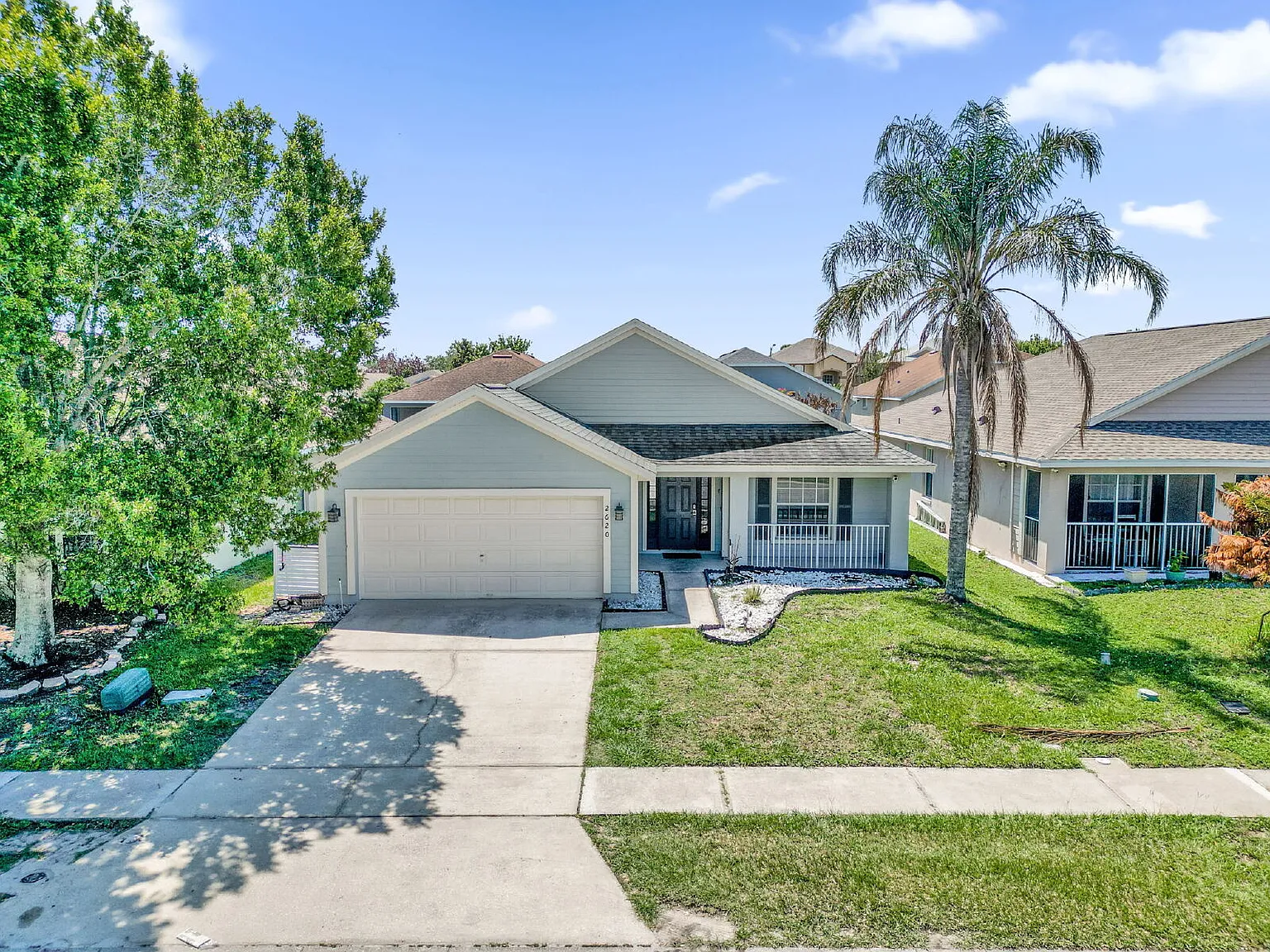 5 bed, 4.0 bath, 1879 sqft, $1,900 — Photo 3