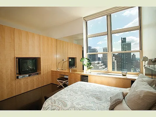 Sold by Stribling | media 4