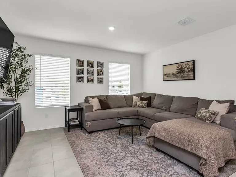 152 Thresher Ln — Photo 3